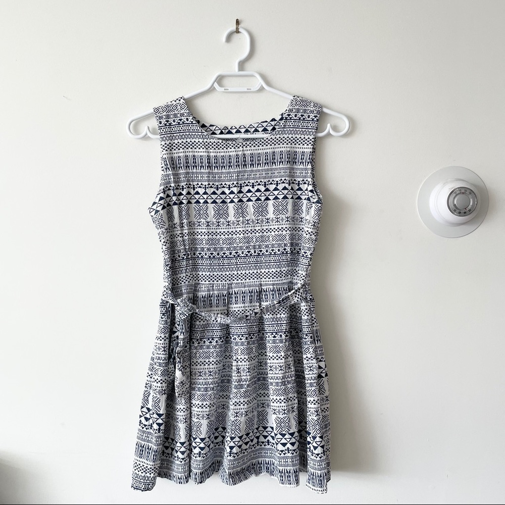 💙Patterned Dress - Picture 7 of 7